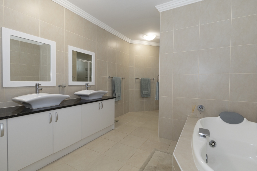4 Bedroom Property for Sale in West Beach Eastern Cape